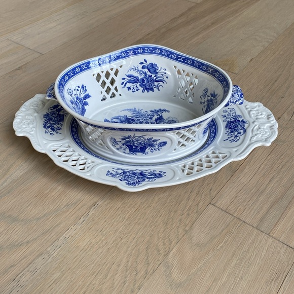 Limited Edition Pierced Fruit Basket - Spode Blue Room Signature Collection - Picture 1 of 10